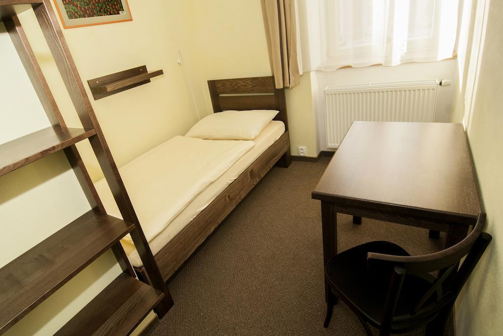 Hotel Beranek Блатна Экстерьер фото