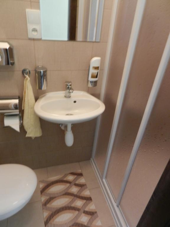 Hotel Beranek Блатна Экстерьер фото